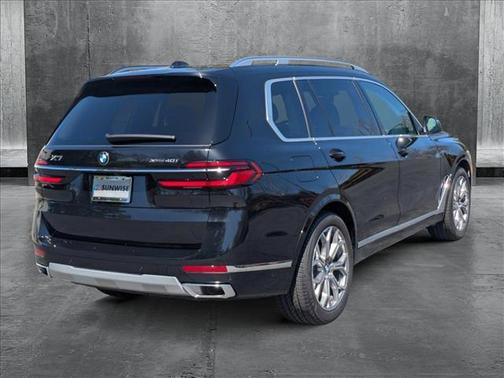 2025 BMW X7 xDrive40i