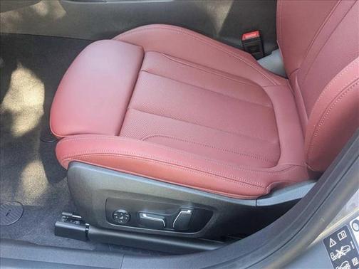 2025 BMW 330 i xDrive