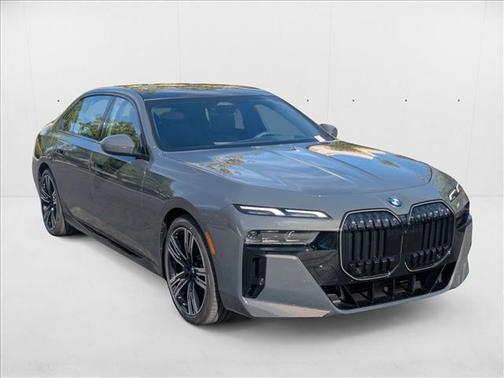 2026 BMW 740 i