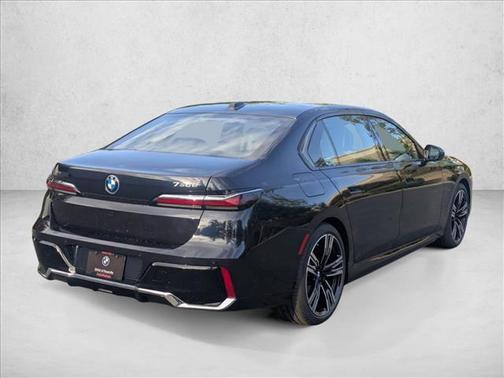 2026 BMW 750e i xDrive