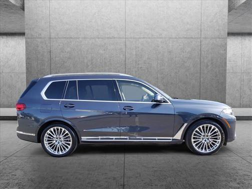 Photo 4 of 26 of 2019 BMW X7 xDrive50i