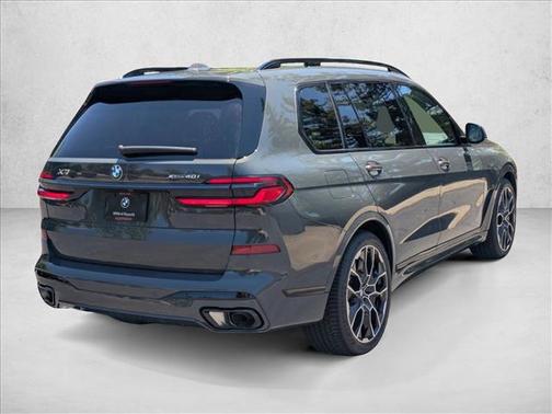 2025 BMW X7 xDrive40i