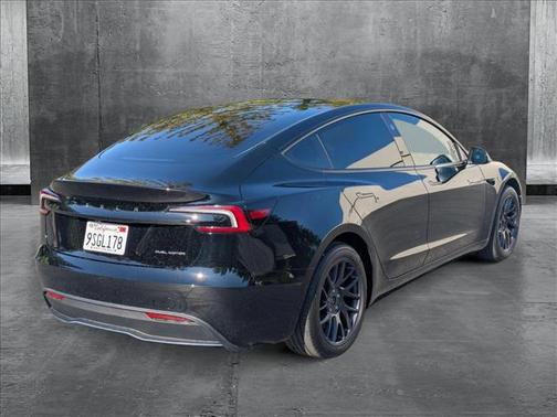 2025 Tesla Model 3 Long Range