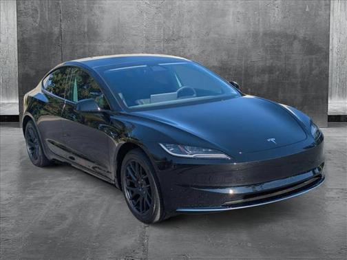 2025 Tesla Model 3 Long Range