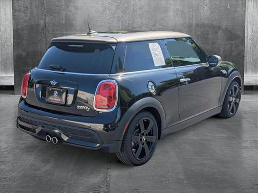 2022 MINI Hardtop Cooper S