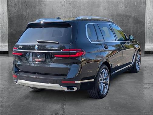 2025 BMW X7 xDrive40i