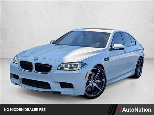 Alpine White 2016 BMW M5 Base