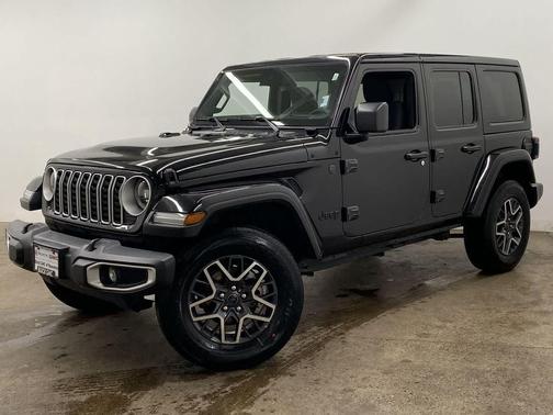 2025 Jeep Wrangler 4-Door Sahara 4x4