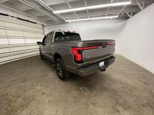 2023 Ford F-150 Lightning LARIAT
