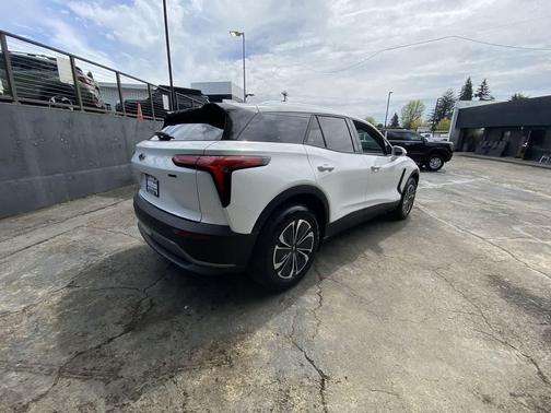 Summit White 2024 Chevrolet Blazer EV eAWD LT