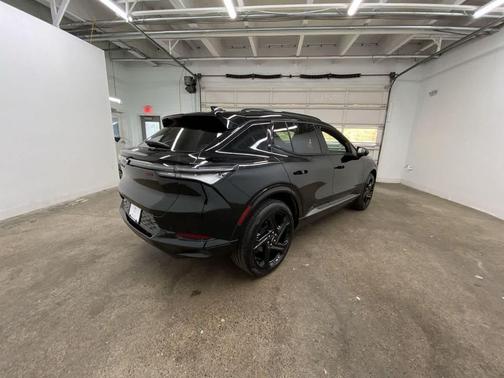 2024 Chevrolet Equinox EV RS