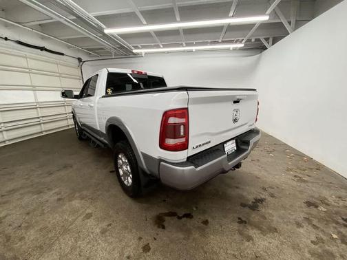 Bright White Clearcoat 2020 RAM 2500 Laramie Crew Cab 4x4 6'4' Box