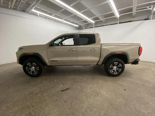 2024 GMC Canyon Base