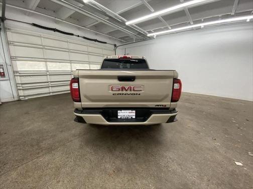 2024 GMC Canyon Base