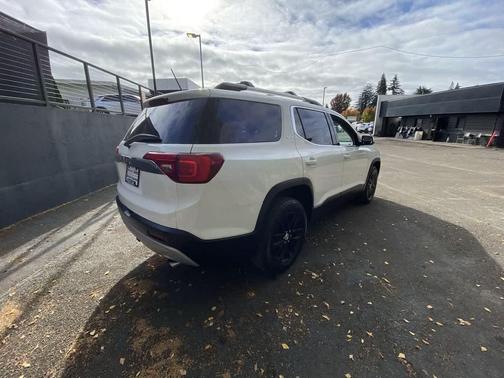 Summit White 2018 GMC Acadia SLT-1