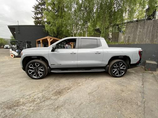 Thunderstorm Gray 2025 GMC Sierra EV Max Range Denali