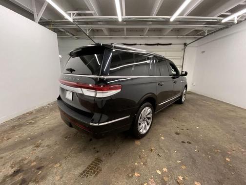 2024 Lincoln Navigator Premiere