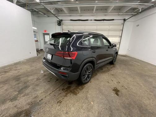 2022 Volkswagen Taos 1.5T S