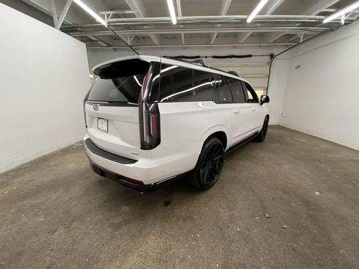 2021 Cadillac Escalade ESV Sport