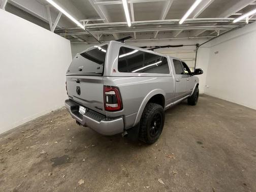 2020 RAM 3500 Laramie Crew Cab 4x4 6'4' Box