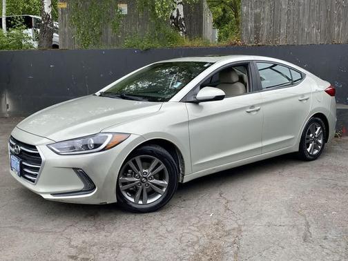 Mineral Beige 2018 Hyundai ELANTRA Value Edition
