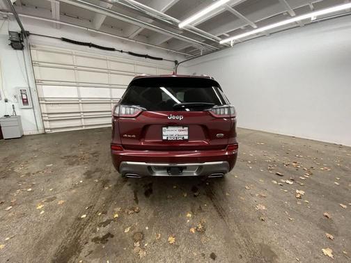 2019 Jeep Cherokee Overland