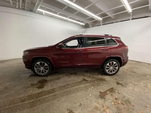 2019 Jeep Cherokee Overland