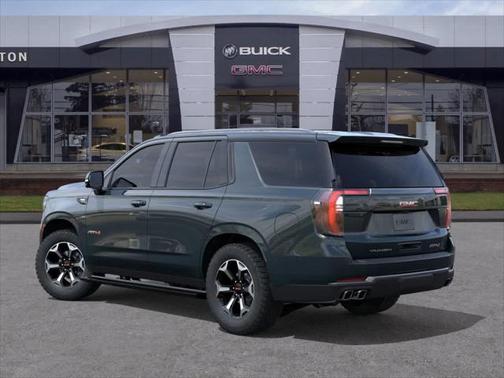 2025 GMC Yukon 4WD AT4