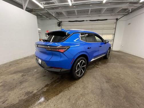 2025 Chevrolet Equinox EV LT