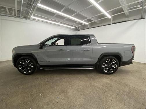 2024 GMC Sierra EV Denali Edition 1