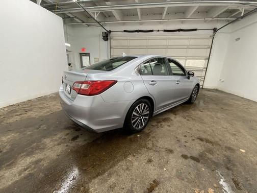 2018 Subaru Legacy Premium