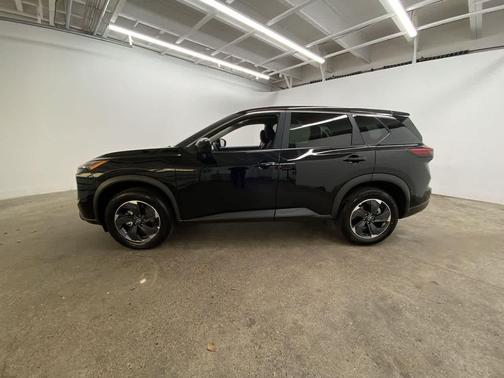 Super Black 2025 Nissan Rogue SV