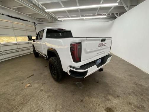 2024 GMC Sierra 3500 AT4