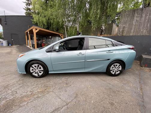 Sea Glass Pearl 2016 Toyota Prius Four