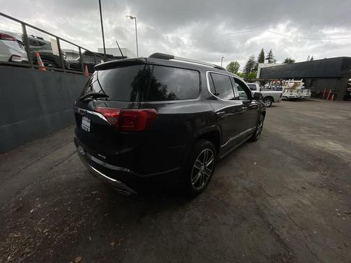 Iridium Metallic 2018 GMC Acadia Denali