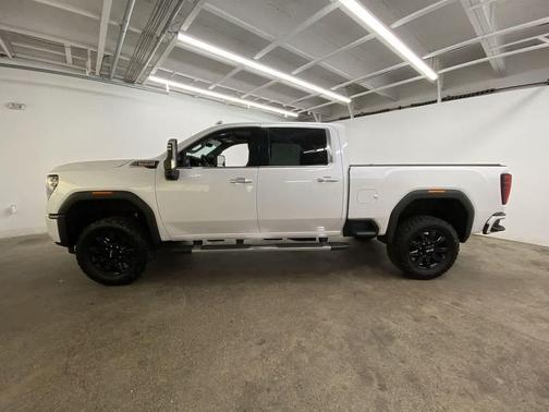 2024 GMC Sierra 2500 Denali