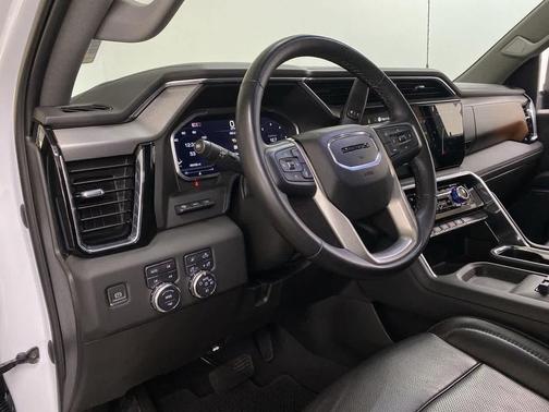 2024 GMC Sierra 2500 Denali