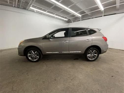 2011 Nissan Rogue Krom
