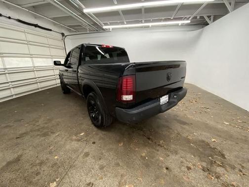 2024 RAM 1500 Classic Warlock Crew Cab 4x4 5'7' Box