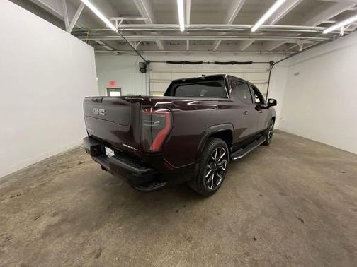 2025 GMC Sierra EV Extended Range Denali