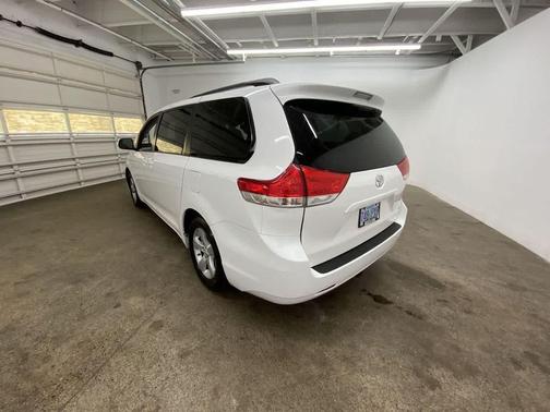 2012 Toyota Sienna LE