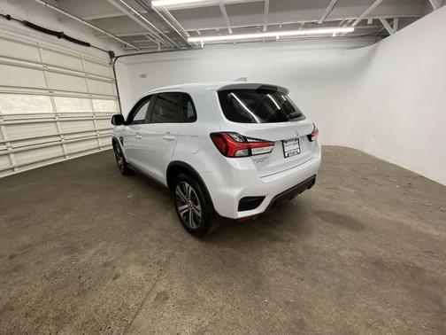 2025 Mitsubishi Outlander Sport 2.0 ES