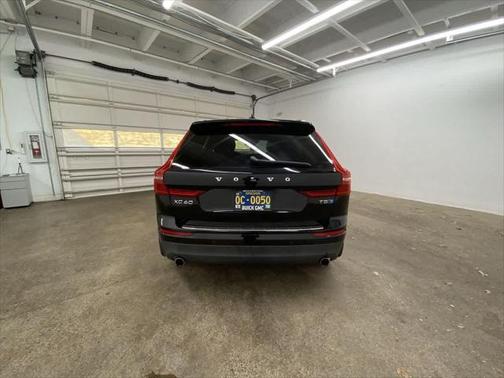 2019 Volvo XC60 T5 Momentum
