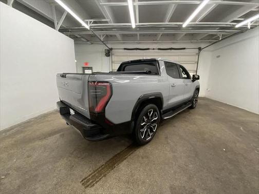 2024 GMC Sierra EV Denali Edition 1