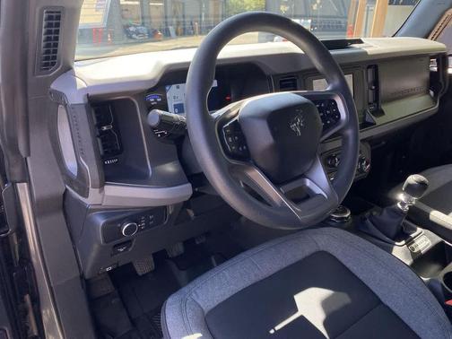 CARBONIZED GRAY METALLIC 2022 Ford Bronco Base