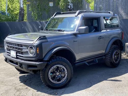 CARBONIZED GRAY METALLIC 2022 Ford Bronco Base