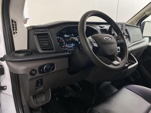 2022 Ford Transit-250 Base