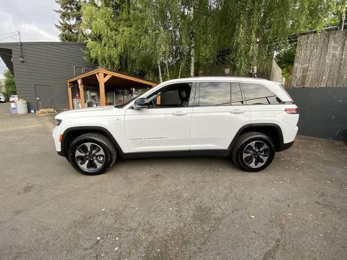 Bright White Clearcoat 2024 Jeep Grand Cherokee 4xe Base