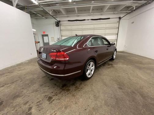 2014 Volkswagen Passat 2.0L TDI DSG SEL Premium