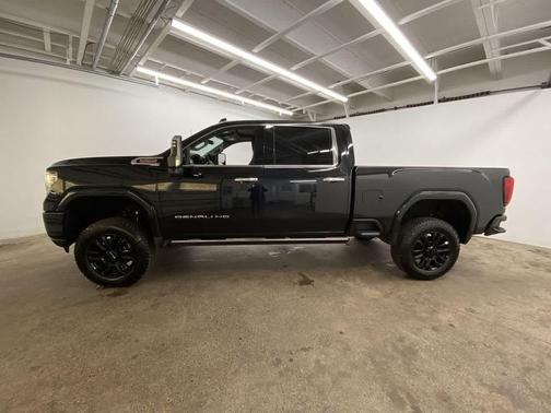 2023 GMC Sierra 3500 Denali